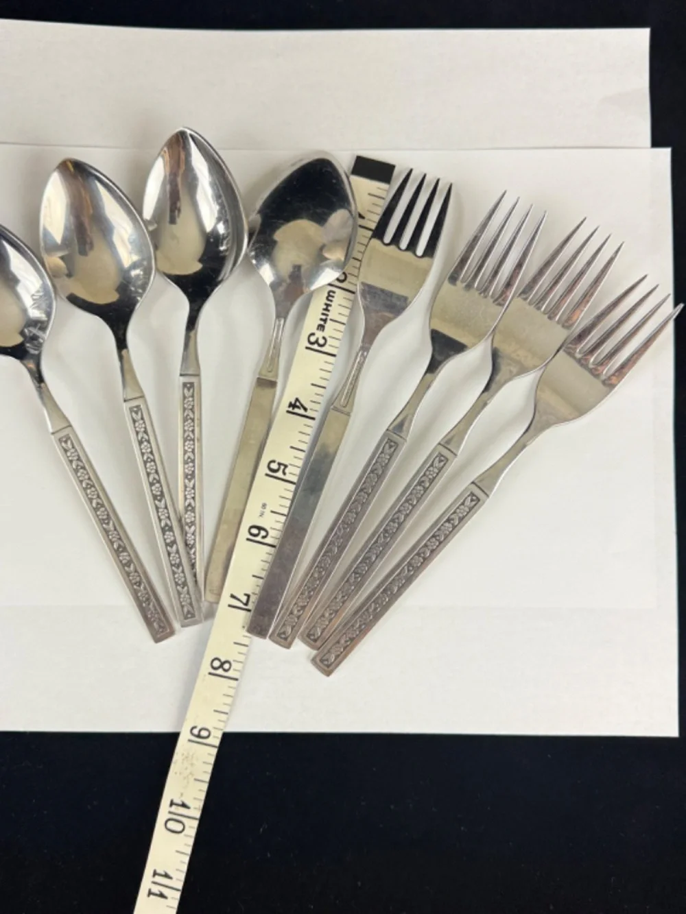 8 Oneida Profile Phoenix Stainless Steel 4 Tablespoons 4 Dinner Forks Flowers